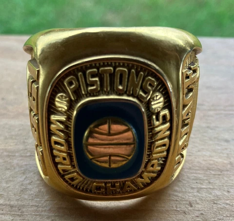 1989 Detroit Pistons Lg. Novelty Championship Ring Cover