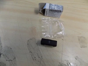 Original Audi Q7 2009-2015 Elektrischer Heckklappenschalter 4L2959831 - Bild 1 von 1