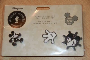 Mickey Mouse Memories Pin set January- 1 of 12 Sold Out - Foto 1 di 1