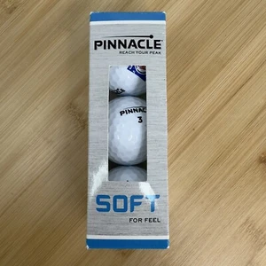 Paquete de tres pelotas de golf Pinnacle blancas suaves para sentir que 3 pelotas alcanzan tu pico - Imagen 1 de 8