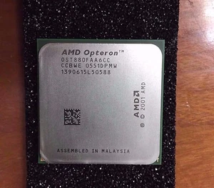 Processeur AMD Dual-Core Opteron 880 2,4 GHz OST880FAA6CC CCBWE Only - Photo 1/1