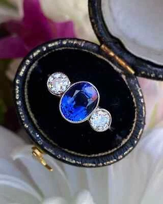 Anillo de compromiso de diamantes y zafiros azules naturales ovalados de 3,30 quilates de platino sólido 950 Foto 1 de 4