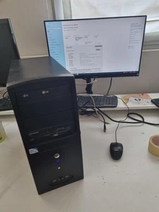 PC DESKTOP ASSEMBLATO TOWER INTEL E5700/4GB RAM/250SSD - Foto 1 di 1