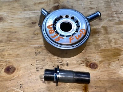 Placa sándwich enfriador de aceite de motor Nissan Máxima Murano VQ35DE 09-14 3,5 L 6 cilindros Foto 1 de 4