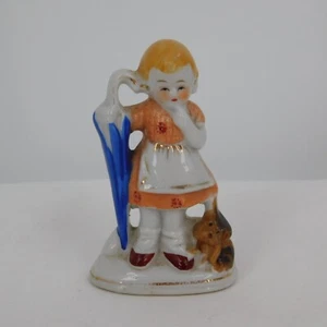 Statuina porcellana vintage ragazza con cane ombrello made in Giappone occupato 3,25" - Foto 1 di 6
