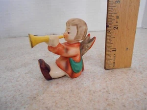 Figura de colección (1967) Goebel Hummel niña con cuerno 238C - pequeña Navidad - Imagen 1 de 6