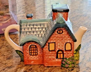 Thomas Kinkade - Cerramic Cottage Teapot - Flower Pot - 2005 in Original Box - - Picture 1 of 7