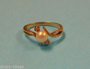 Ladies Cultured Pearl Solitaire Ring With Genuine Diamonds - 10k Yellow Gold