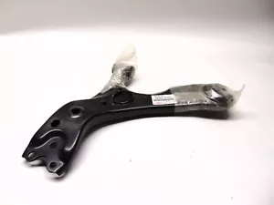 New Genuine Toyota Auris Avensis II Corolla XI Verso Front Left Control Arm - Picture 1 of 4