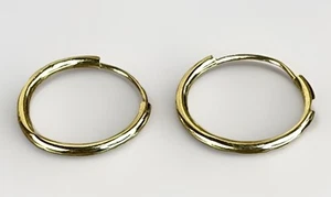 14K Yellow Gold DAINTY Hoop Earrings 0.28 Grams - Picture 1 of 8