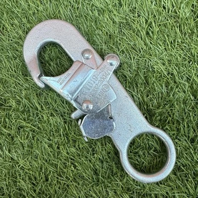 SALA Alloy Heavy Duty scaffold hook climbing Carabiner connector Harness 22kn - Image 1 of 4