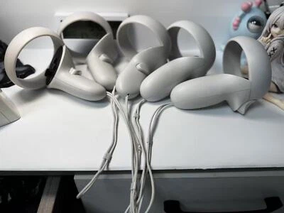 Meta Oculus Quest 2 Controller Tested LEFT/RIGHT - Image 1 of 4