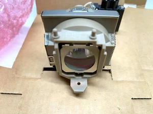 Benq Projektorlampe mit Gehäuse für Modelle PB8140 & PB8240 - P/N 59.J9401.CG1 - Bild 1 von 7