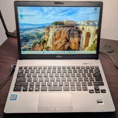 Fujitsu Lifebook S936/M Intel Core i5-6300U 2.40GHz SSD 256GB RAM 8GB 13.3 Inch - Image 1 of 4