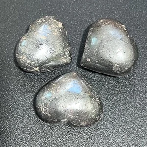 Hematite Puffy Heart Polished Carving Wholesale Healing Crystals And Stones - Afbeelding 1 van 2