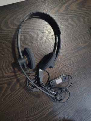 Sennheiser -  SC 60 USB - HD Sound Noise-Cancelling Business Headset with Mic - Image 1 of 4