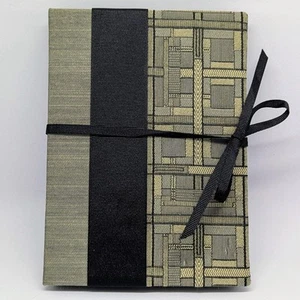 Molly West Handbound Photo Album Wedding - Picture 1 of 7