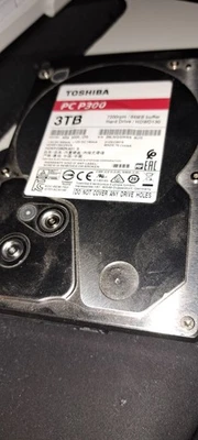 Toshiba P300 3TB 7200rpm 64MB – Interne Festplatte – SATA III – HDWD130 - Bild 1 von 2