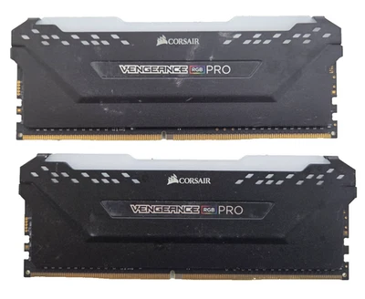 QTY 2- 32GB (4 X 8GB) CORSAIR VENGEANCE RGB PRO CMW32GX4M4Z3200C16 DDR4 3200MHz - Image 1 of 4