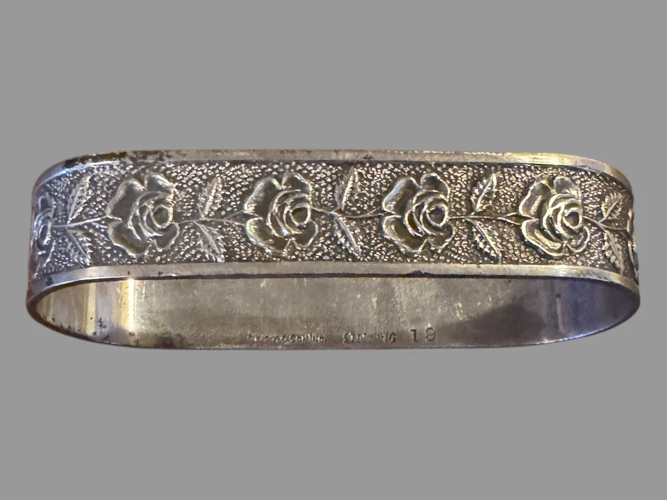 Anillo servilleta rosa plata esterlina S Kirk & Son Inc Foto 1 de 4