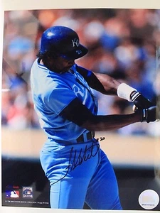 FRANK WHITE #20 Kansas City Royals Autographed 8x10 MLB Signed Photo 16D - Picture 1 of 2