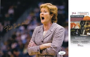 Pat Summitt 1,098wins JSA COA SIGNED 8x10 PHOTO Tennessee LadyVols HOF AUTOGRAPH - Picture 1 of 3