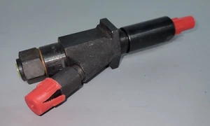 AGCO Injector 31-2777707 for Oliver White 9720 Combine - See Desc (R23) - Picture 1 of 6