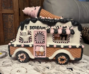 Camión grande de helados con cono de gofres de Halloween rosa negro fantasma 11 pulgadas se ilumina - Imagen 1 de 11