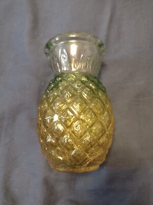 Jarrón de vidrio piña ámbar verde vidrio texturizado borde festoneado  Foto 1 de 4