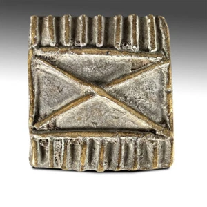 AFRICAN GOLD WEIGHT BRONZE ASHANTI GHANA WEST AFRICA 19TH C. OR EARLIER - Bild 1 von 2
