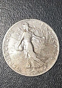 1915 ~ 50 Centimes France ~ Vintage Silver World Coin - Picture 1 of 5