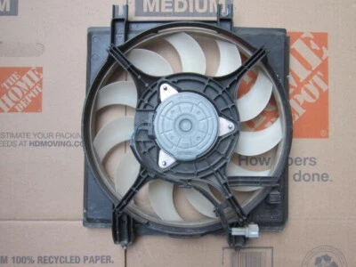 2014-2018 SUBARU FORESTER OEM ASSEMBLY CONDENSER FAN - Image 1 of 2