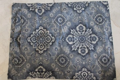 2 fundas estándar POTTERY BARN Giovanna Medallion Percale Foto 1 de 2