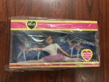 muñeca sindy antigua