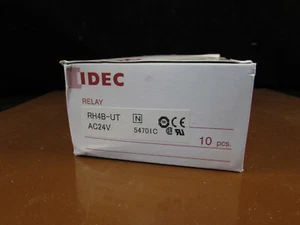 Idec RH4B-UT AC 24V Relay (10) - Picture 1 of 1