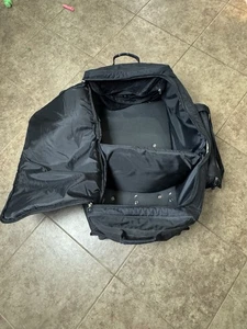 Bolsa de lona negra con ruedas para equipaje/despliegue del ejército de Estados Unidos - Imagen 1 de 14