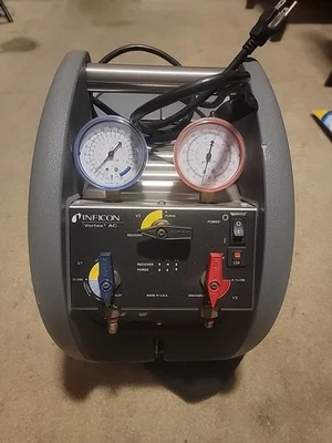 MÁQUINA DE RECUPERACIÓN DE REFRIGERANTE INFICON 714-202-G1 VORTEX AC 11-41076 Encendido  Foto 1 de 4