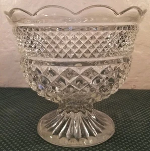Vintage Wexford Glass Crystal Pedestal Bowl Waffle Diamond Cut And Scallop Rim - Picture 1 of 9