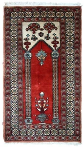 Handmade vintage prayer Turkish Konya rug 2' x 3' (62cm x 92cm) 1970s - 1C600 - Picture 1 of 9