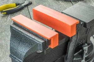 2Pc 4 inch Bench Vice Magnetic Jaw Pad Set Standard Face - Picture 1 of 3