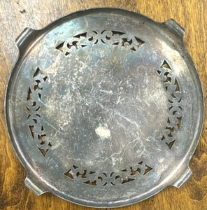 Elegant Vintage REED & BARTON #149 Silverplated Pierced & Footed Trivet (B150) - Picture 1 of 2