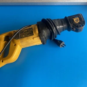 DeWalt DW303M V.S. Säbelsäge 7,5 Ampere - Bild 1 von 5
