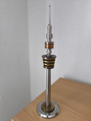Fernsehturm.35  cm  massiv Edelstahl & Messing.Einzelstück. - Bild 1 von 3