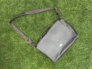 Shinola Detroit Messenger Computer Bag Dark Brown Pebbled Leather - Picture 1 of 18