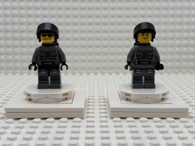 Lego Space Police Lot of 2 5970 8399 sp099 sp095