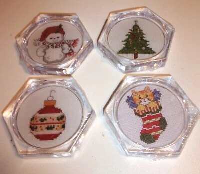 POSAVASOS NAVIDAD PARA PUNTO DE CRUZ, JUEGO DE CUATRO Foto 1 de 2