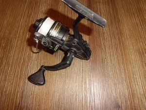 Vintage SHAKESPEARE Sigma 030 Ultralight Spinning Reel made in Japan - Picture 1 of 6