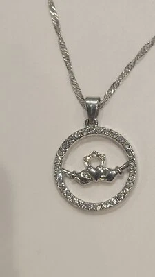 Sterlingsilber Irisch Keltische Claddagh Strass Anhänger 16 " 20 " Halskette - Bild 1 von 4