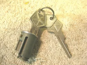 Vintage Chrysler ignition lock and keys. - Picture 1 of 4