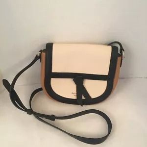 Knott Colorblocked Medium Saddle Crossbody Rarität - Bild 1 von 11